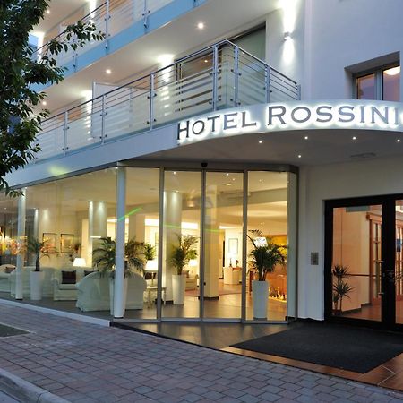 Hotel Rossini 4S リニャーノ・サッビアドーロ エクステリア 写真